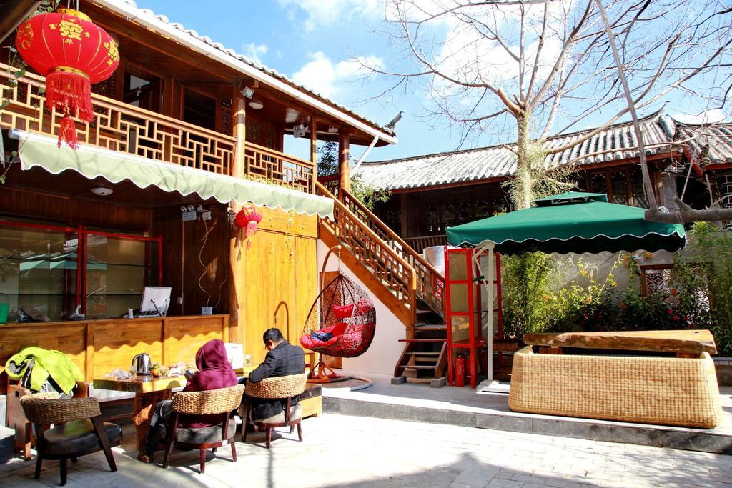 Runtong International Youth Hostel Лиджанг Екстериор снимка