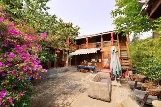 Runtong International Youth Hostel Лиджанг Екстериор снимка