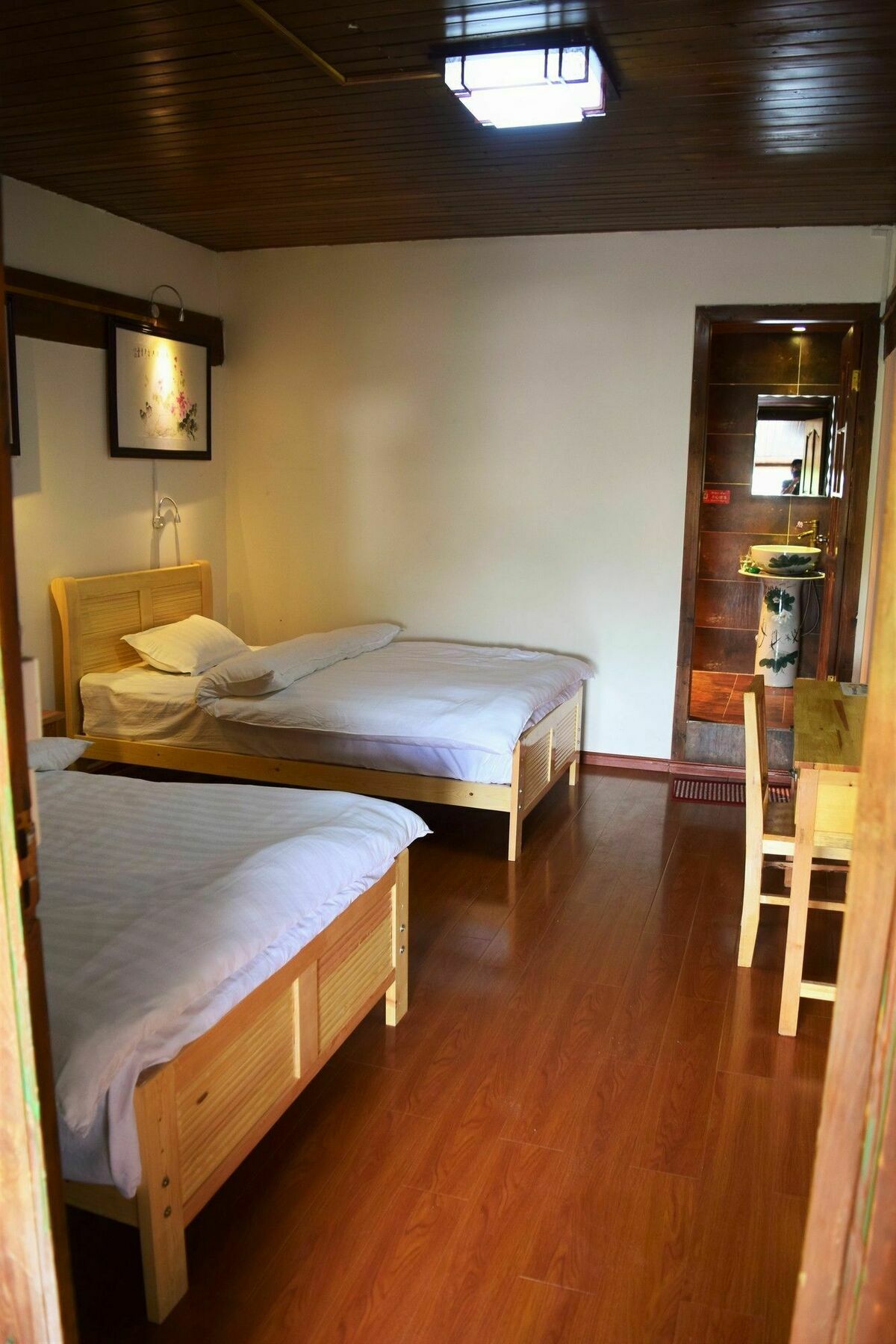 Runtong International Youth Hostel Лиджанг Екстериор снимка