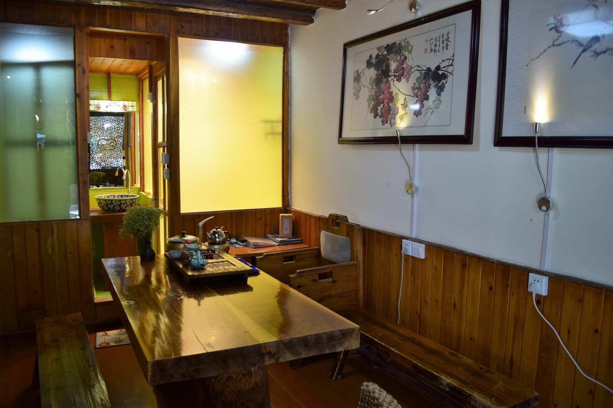 Runtong International Youth Hostel Лиджанг Екстериор снимка