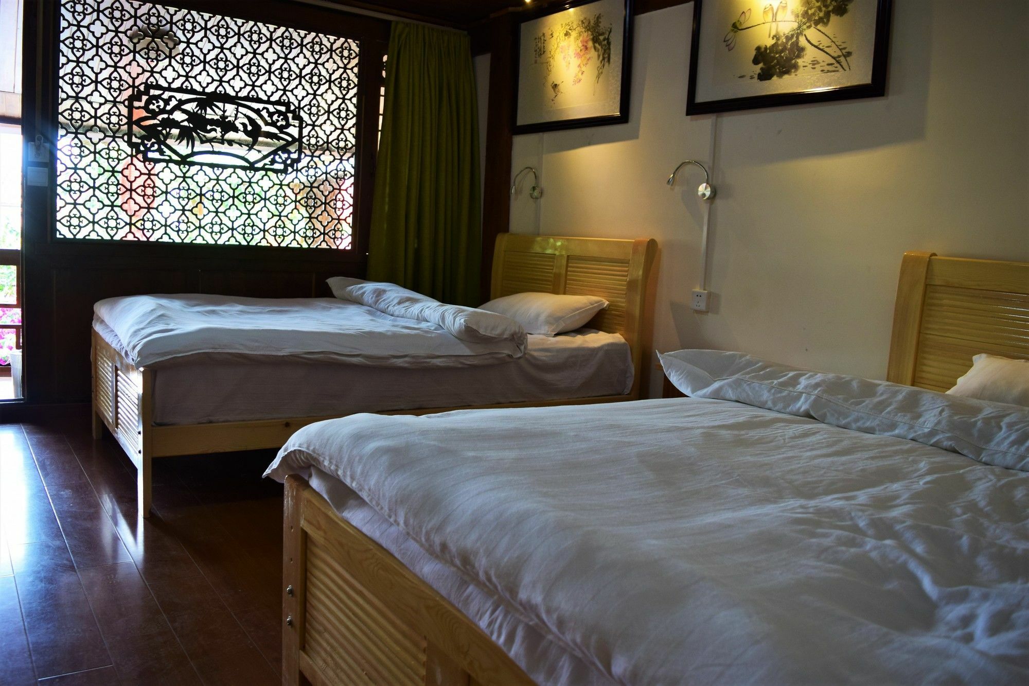 Runtong International Youth Hostel Лиджанг Екстериор снимка